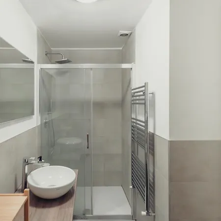 Gohost - Lovely Loft In The Heart Of Apartament